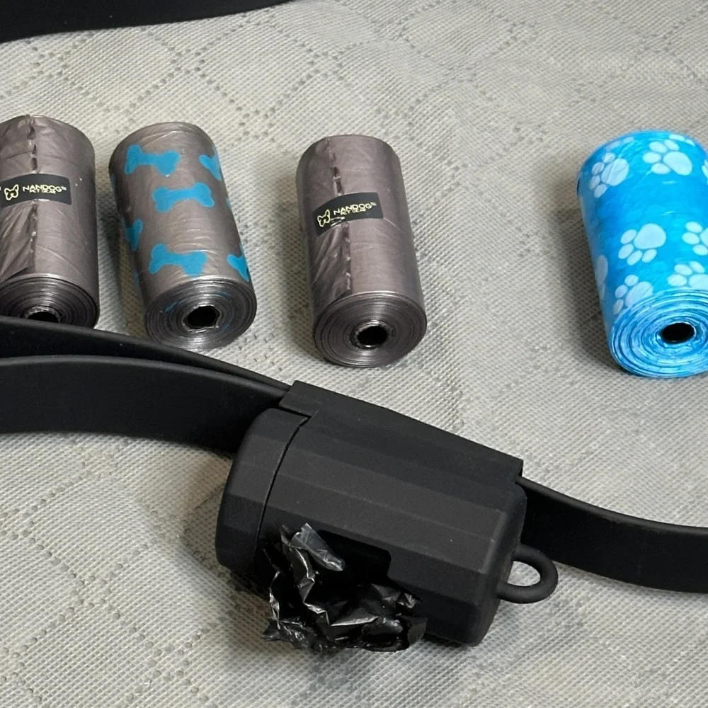 Black Dog Leash with Waste Bag Holder & 5 rolls of waste removal bags NWOT